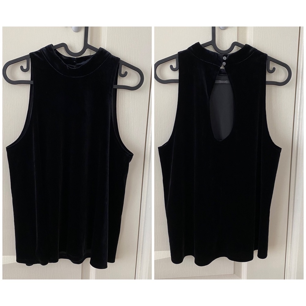 NWOT Abercrombie & Fitch Black Velvet Velour Mock Neck Key Hole Tank Top Size M